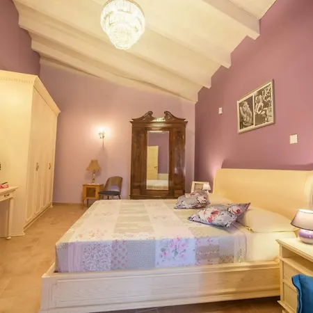 Nitsa Villa *